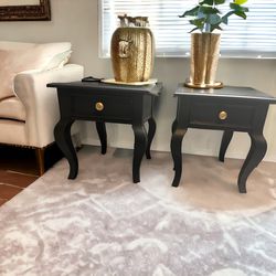 Broyhill Solid Real Wood End Tables Side Nightstands Updated Black Chalk Paint Finish Classic Gold