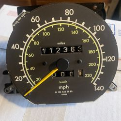 Mercedes W124 E300 Diesel 1995 Speedometer Clean Low Miles 