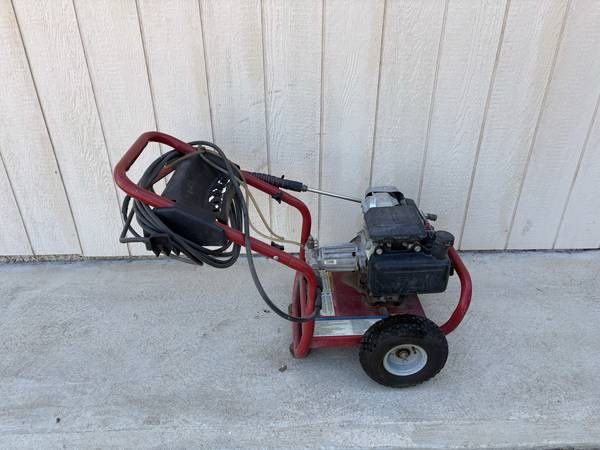 Honda 5 hp gas engine Generac 2400 psi pressure washer