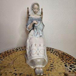 Lladro Figurine Embroiderer retired