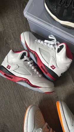 Jordan retro 5 brand new
