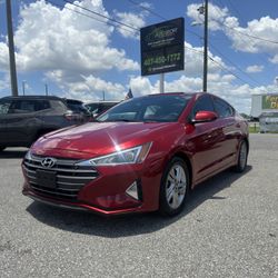 2019 Hyundai Elantra 