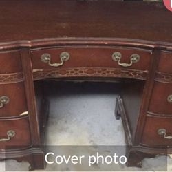 Antique Mahogany Kneehole 18th Century