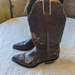 Genuine Leather Designer Hand stitched Size 9 Cowboy Boots 