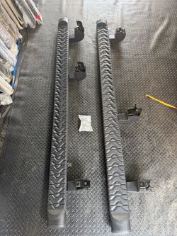 22-26 Chevy Tahoe only OEM GM running boards