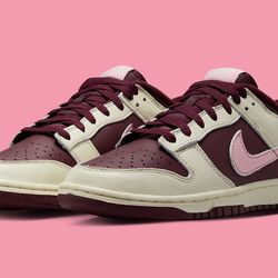 Nike dunks low valentines size 11