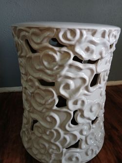 Vintage Chinoiserie garden seat