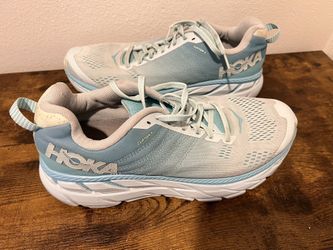 HOKA One One Clifton 6  
