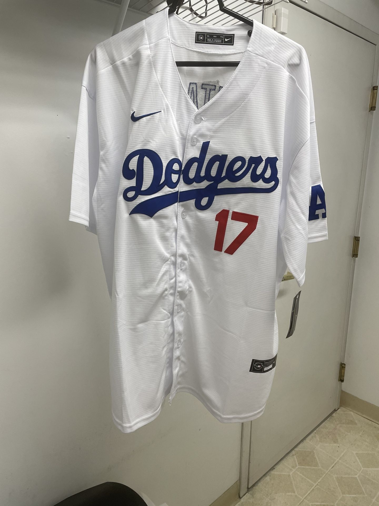 Los Angeles Dodgers Ohtani stitched jersey size 2xl