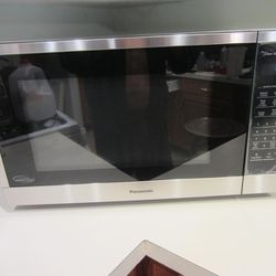 Stainless Steel 2.2 cu. ft. Countertop Microwave in  Built-in with Sensor Cook - Panasonic Brand