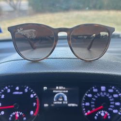 Brand New Ray Ban Erika Sunglasses Uni Sex