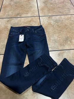 Brand new jeans, size small
