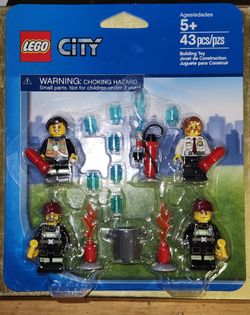 LEGO CITY: Fire Accessory Set (850618) - 43pcs - New & Sealed + Block Removal Tool"sealed"