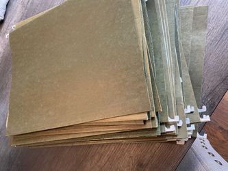 Hanging filing folders
