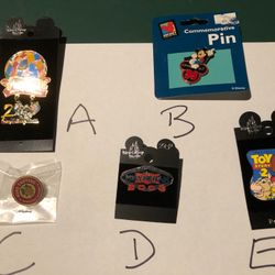 Walt Disney Commemorative Pins / Lot #2