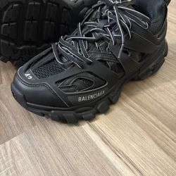 Balenciaga Track 
