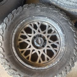 Vision 20x9 rims with 35x12.50x20 MT tires