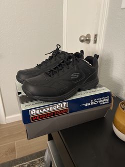 Sketchers size 11 Mens Shoes New in Box