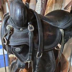 16" Circle Y Performance Saddle Julie Goodnight Edition