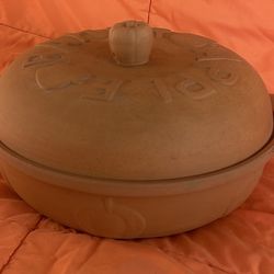 Apple Baker terra cotta pot - Pampered Chef