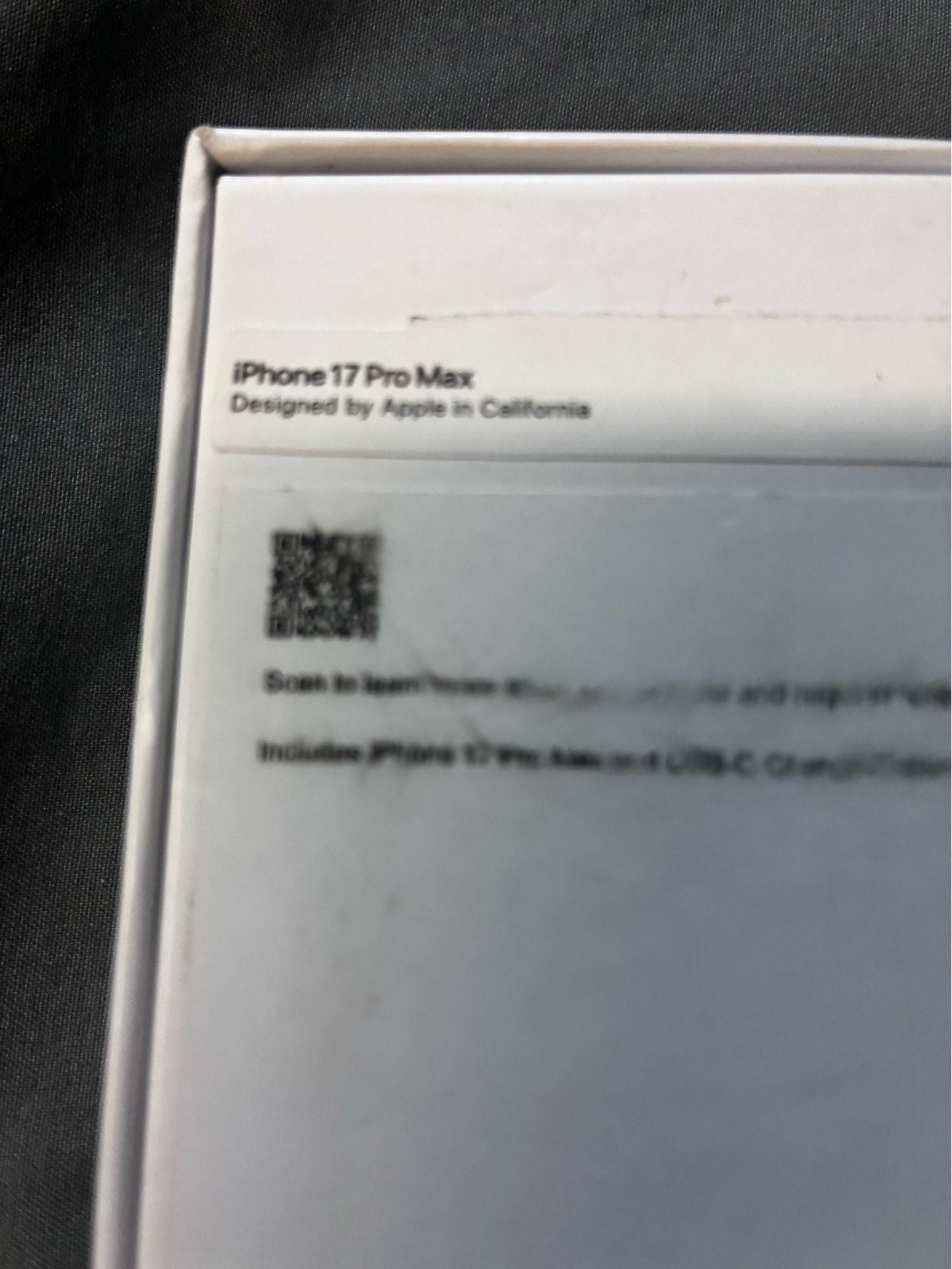 I phone 17promax silver