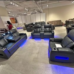 BRAND NEW BLACK POWER RECLINING SOFA AND LOVESEAT SAME DAY DELIVERY 