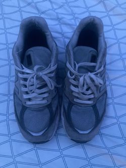 Size 9.5 New Balance 990v5s