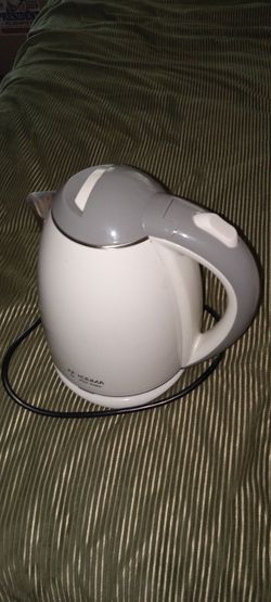 Perfect working electric hot water pot and heated base deal