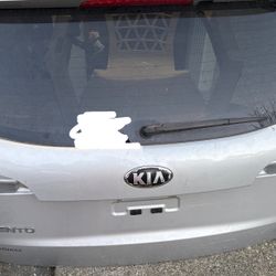 KIA SORENTO REAR LIFTGATE 