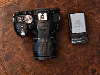 Used Nikon d5300 digital slr camera with 28-80mm zoom lens dslr photography