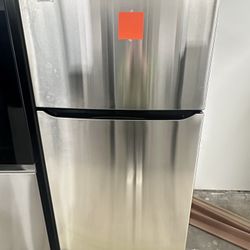 LG 33” Wide Top Freezer Refrige 