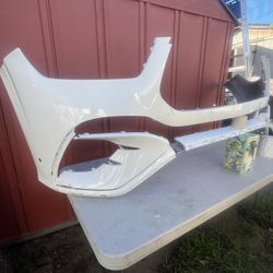 2024-2025 W167 GLE53/AMG MERCEDES BENZ  FRONT BUMPER COVER WITH SOME DAMAGE WHITE COLOR READ MORE