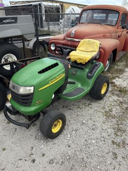 John Deere L111 Tractor