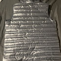 Columbia Vest