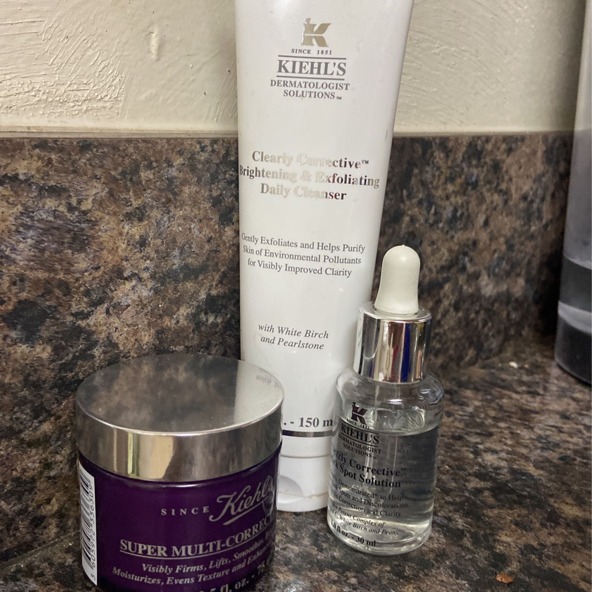 Kiehl Dermatologist Solutions 