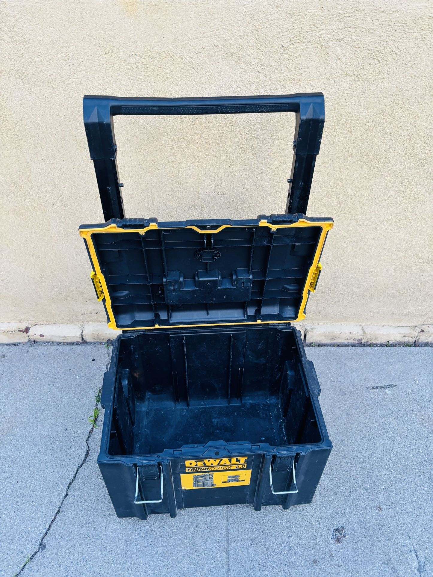 Dewalt Rolling Tool Box