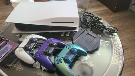 Sony PS5 day one w/disc drive controllers*
