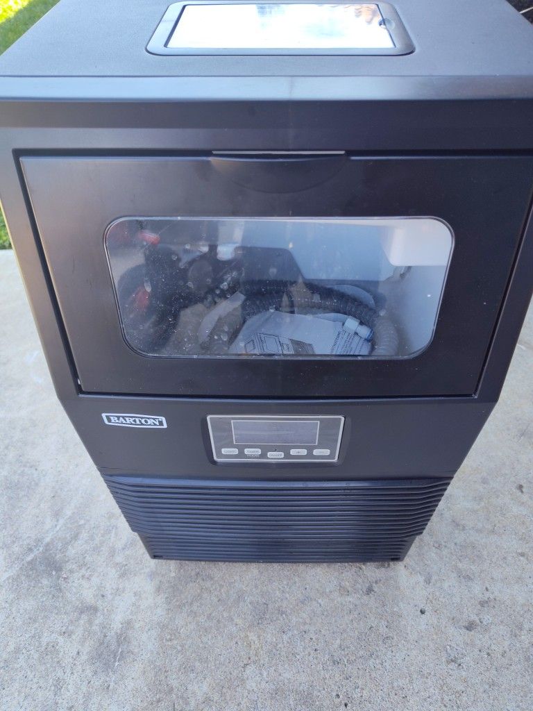 Máquina Para Hacer Hielos En Buenas Condiciones Está Nueva