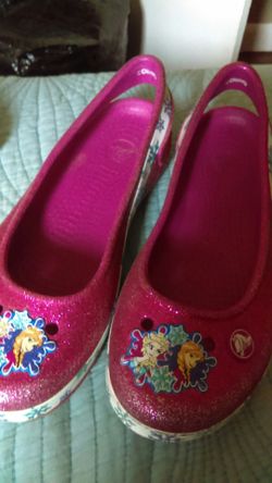 Crocs frozen size 1