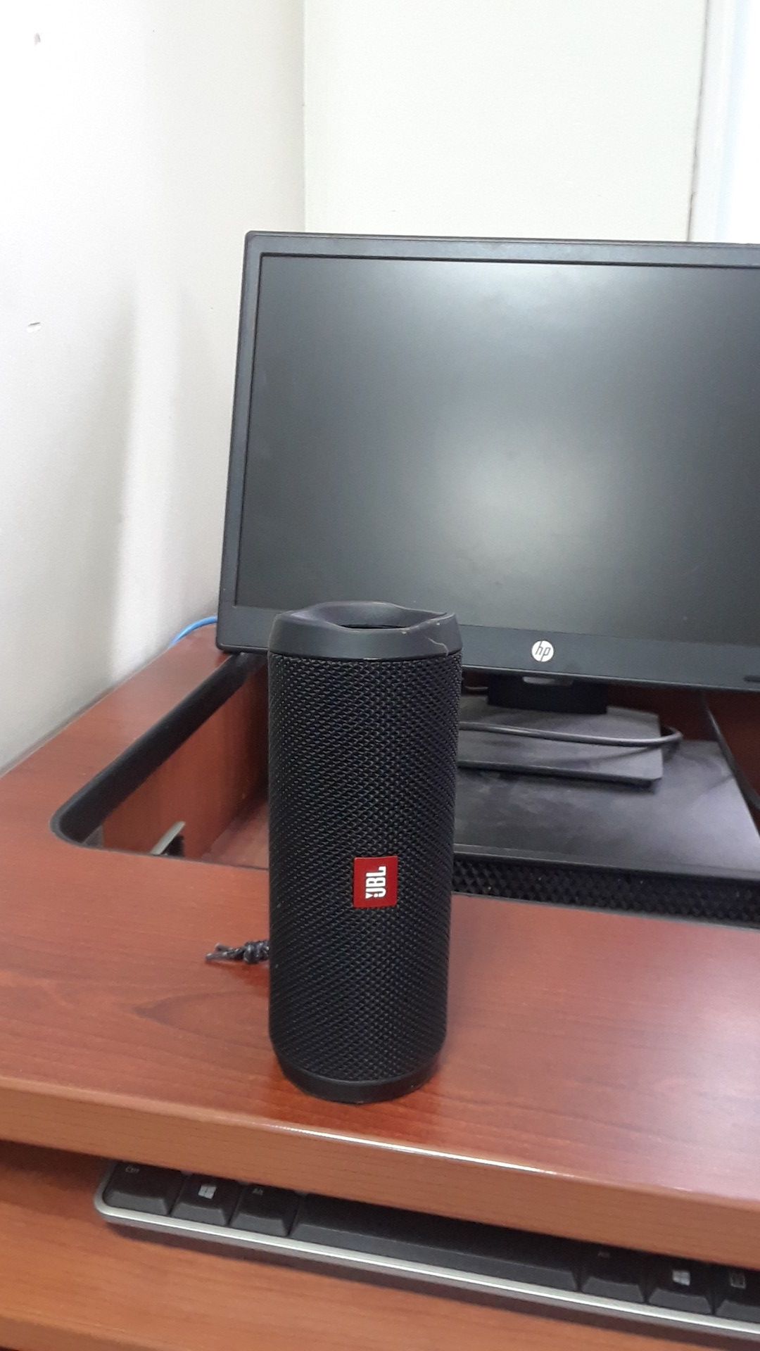 Jbl Flip 4 2019 No sound damage perfect sound.