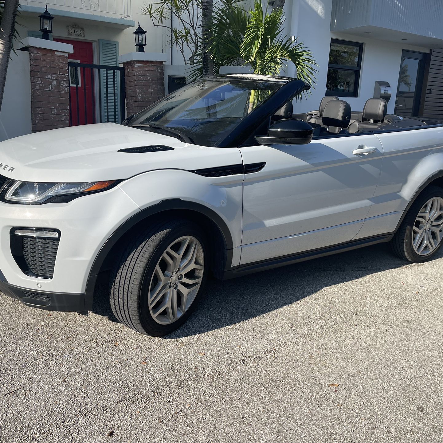 Like New Range Rover Convertible Hse Dynamic Evoque