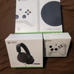 XBox Series S W/extra Controller Plus Headset