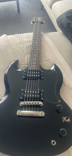 Epiphone Guitar like new.