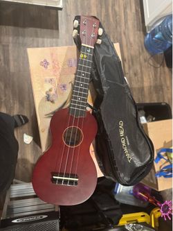 Diamond head ukulele