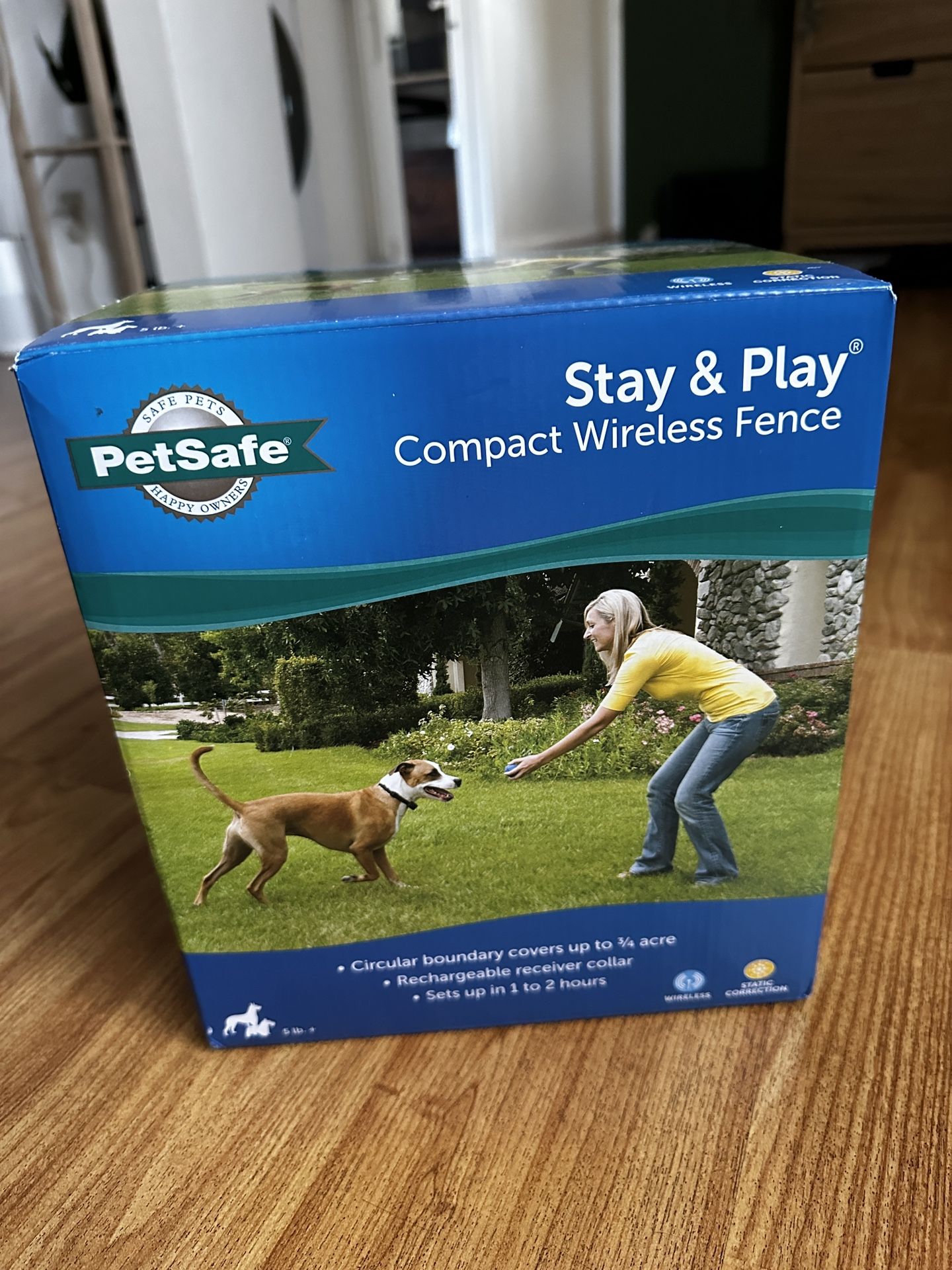 Stay & Play Compact Wireless Fence