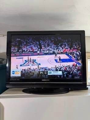 28” LCD Dolby Hannspree TV w/remote $25