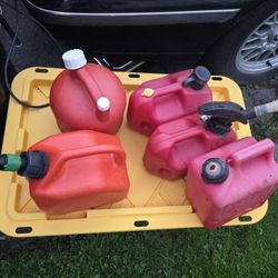 4  Gallon Gas Can  Lot 