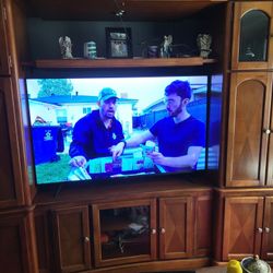 Wall Entertainment Unit