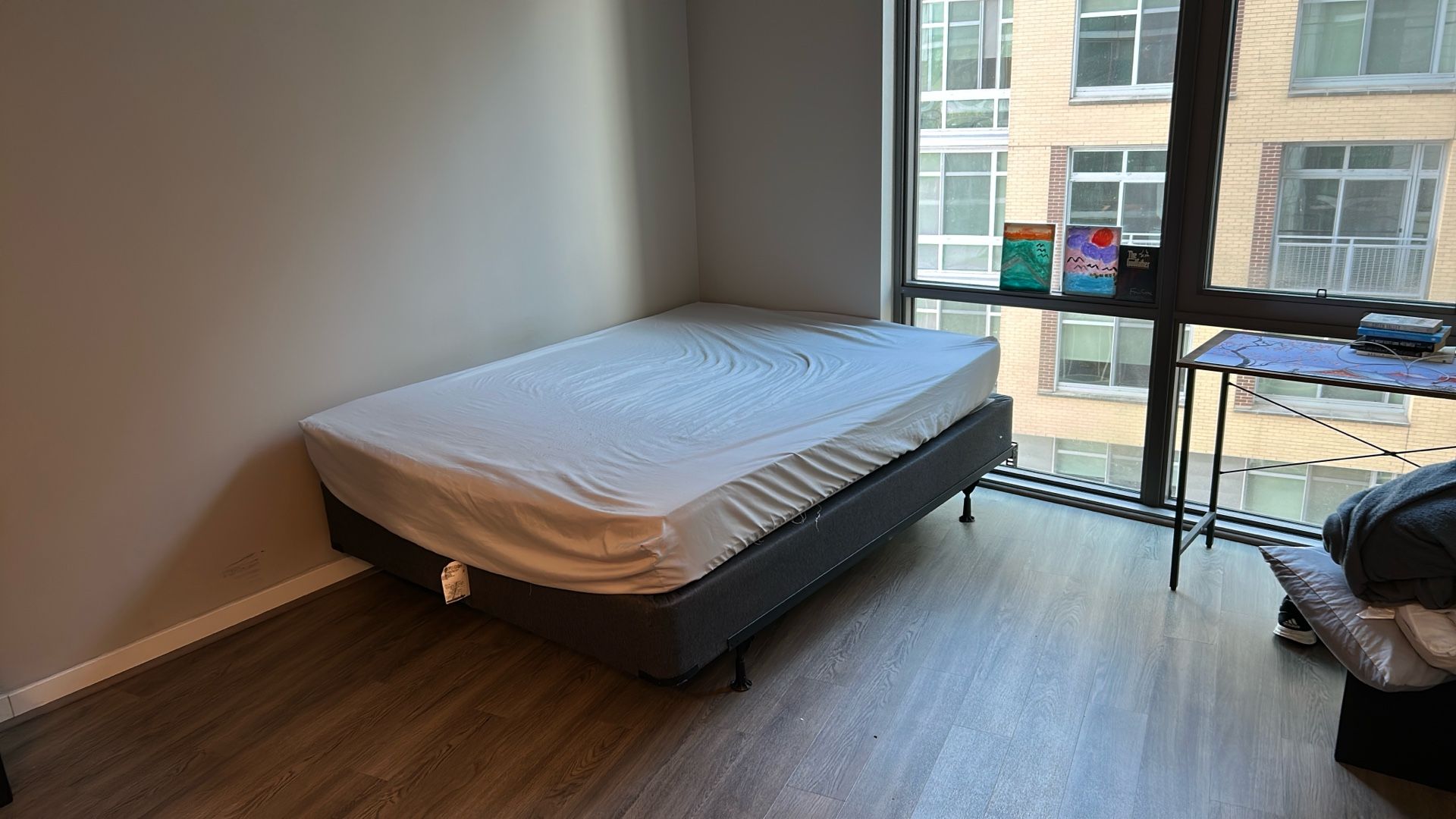 Queen Mattress + Queen Box +metal Frame