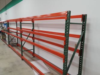 Pallet racks like new